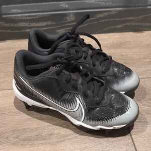 Nike Kids Black and Gray Baseball Cleats